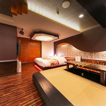 Hotel Eldia Yamanashi (Adults Only) Fuefuki Exteriör bild
